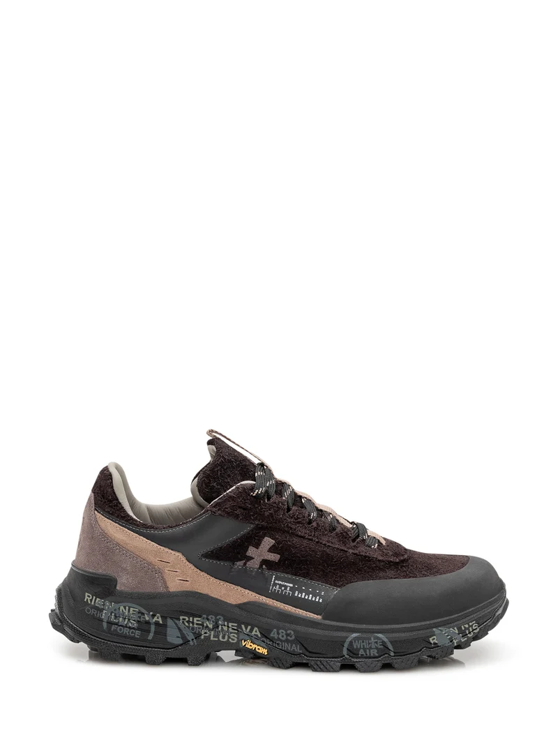 Sneakers con Pannelli Sovrapposti