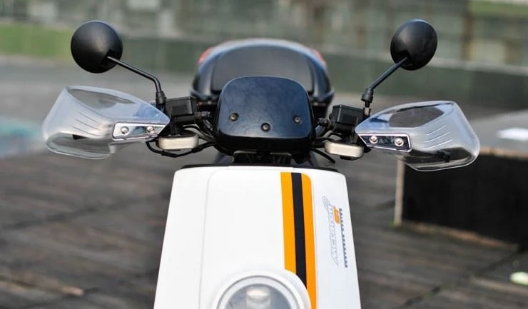Universal handguards for NIU scooters