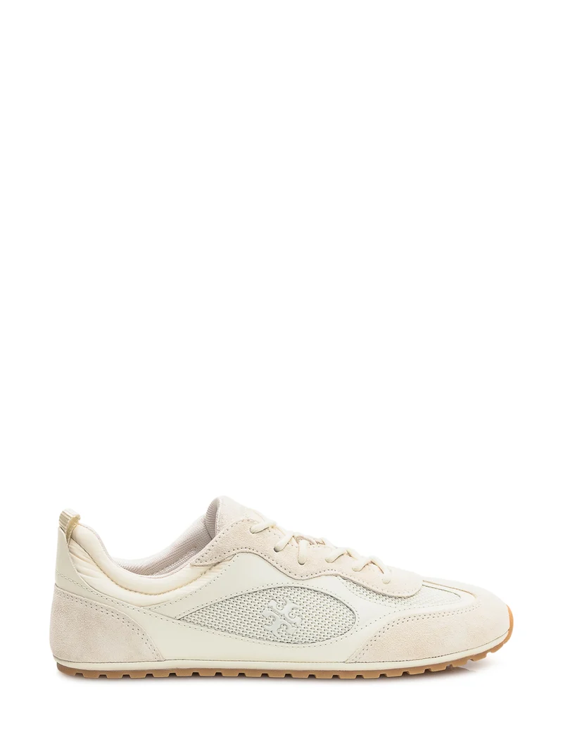 Sneakers Field