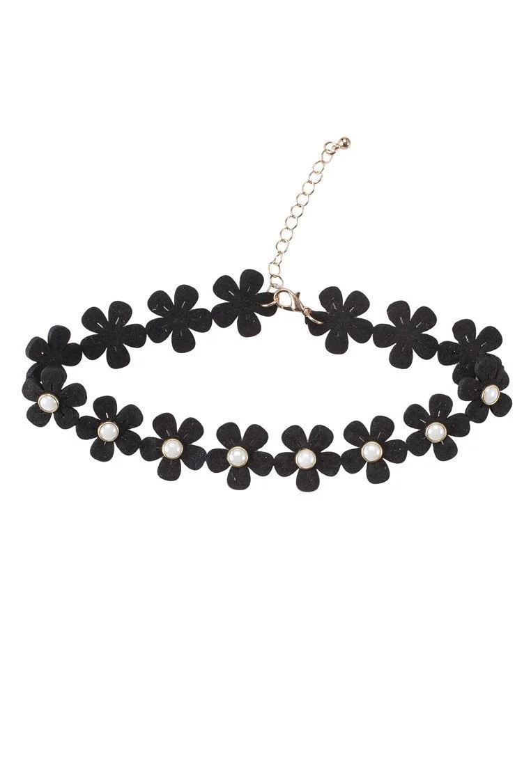 Flower Choker