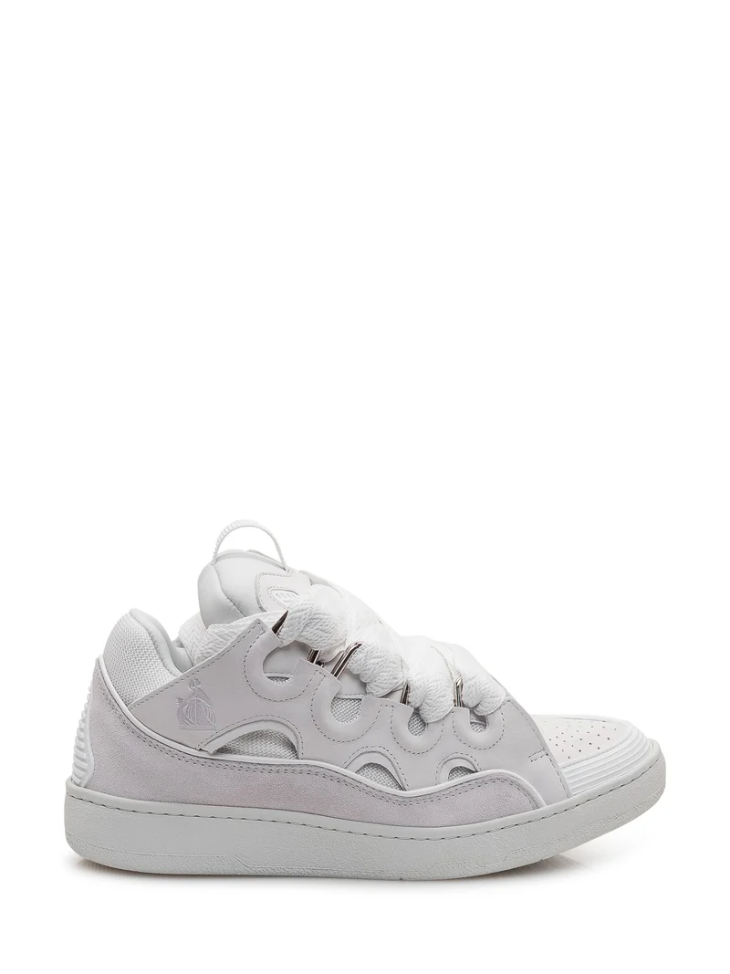 Sneakers Curb
