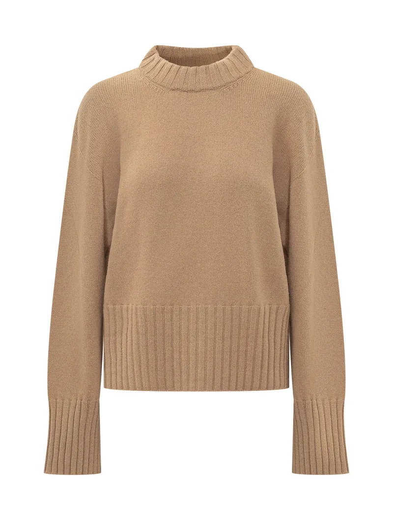 Maglione Boxy con Collo Alto