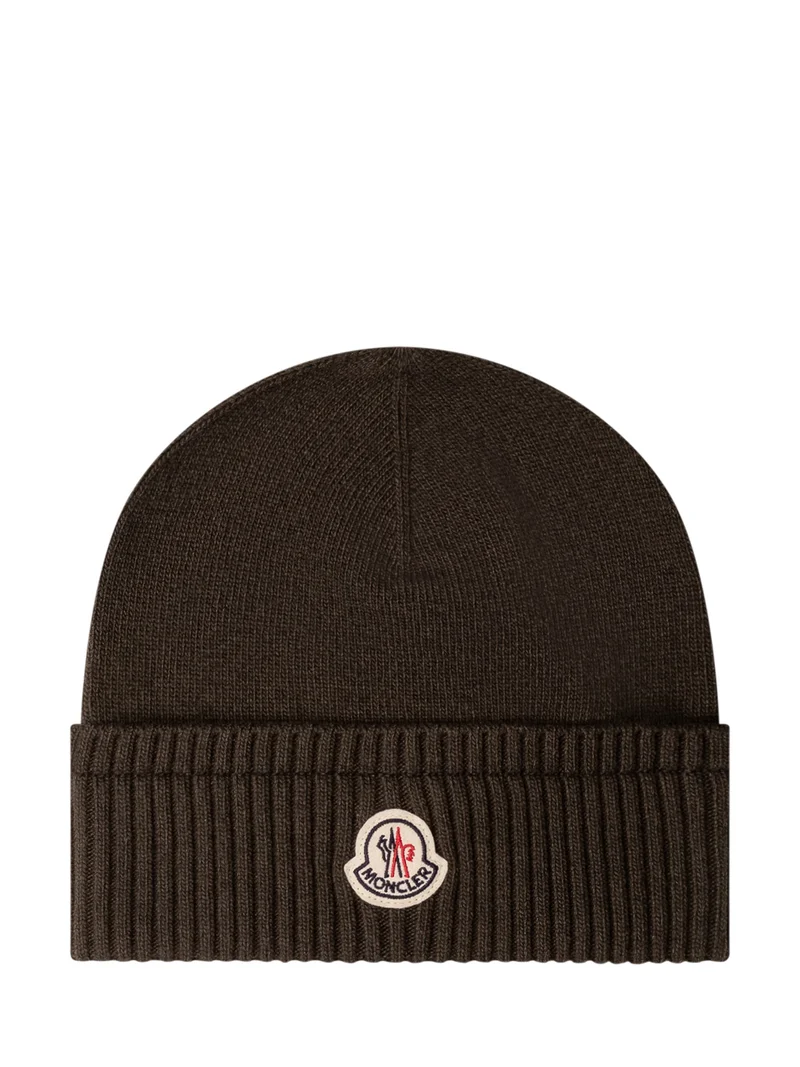 Beanie con Risvolto e Patch Logo Frontale