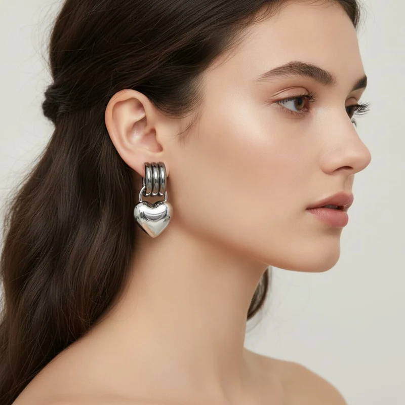 Orecchini cuore catenaccio eleganti - Argento