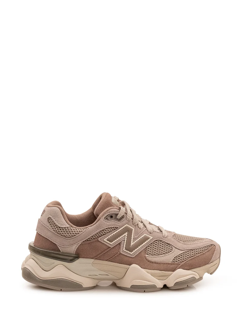 Sneakers con Suola Scultorea
