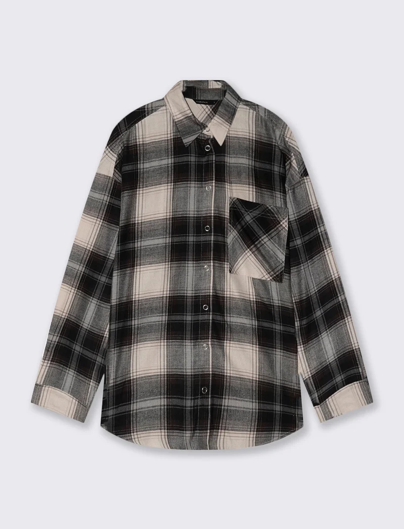 Camicia a quadri manica lunga e tasca - var 1