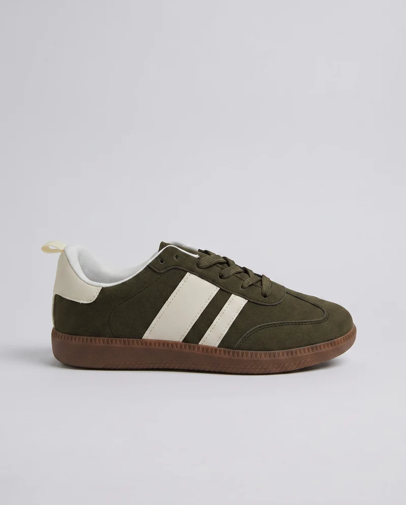 Sneakers bianche con suola a contrasto uomo - Verde