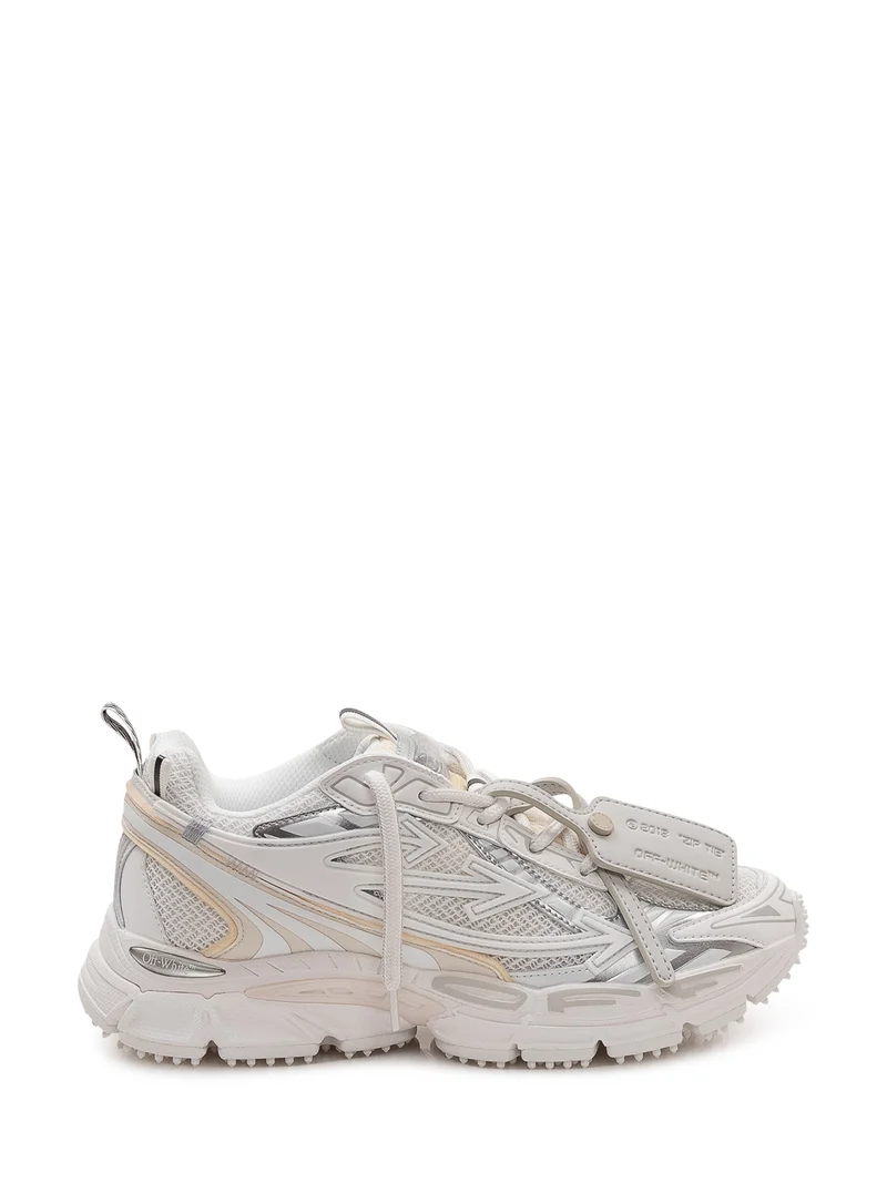 Sneaker Be Right Back