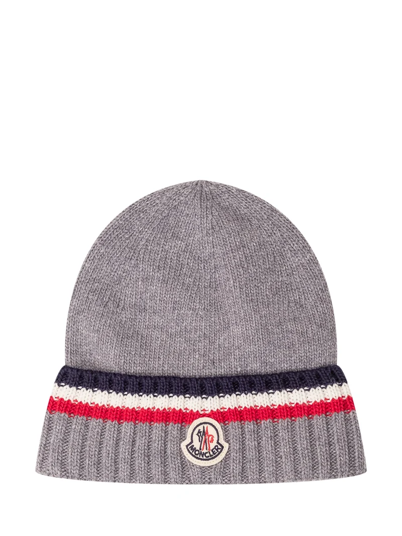 Cappello in Maglia con Pompon