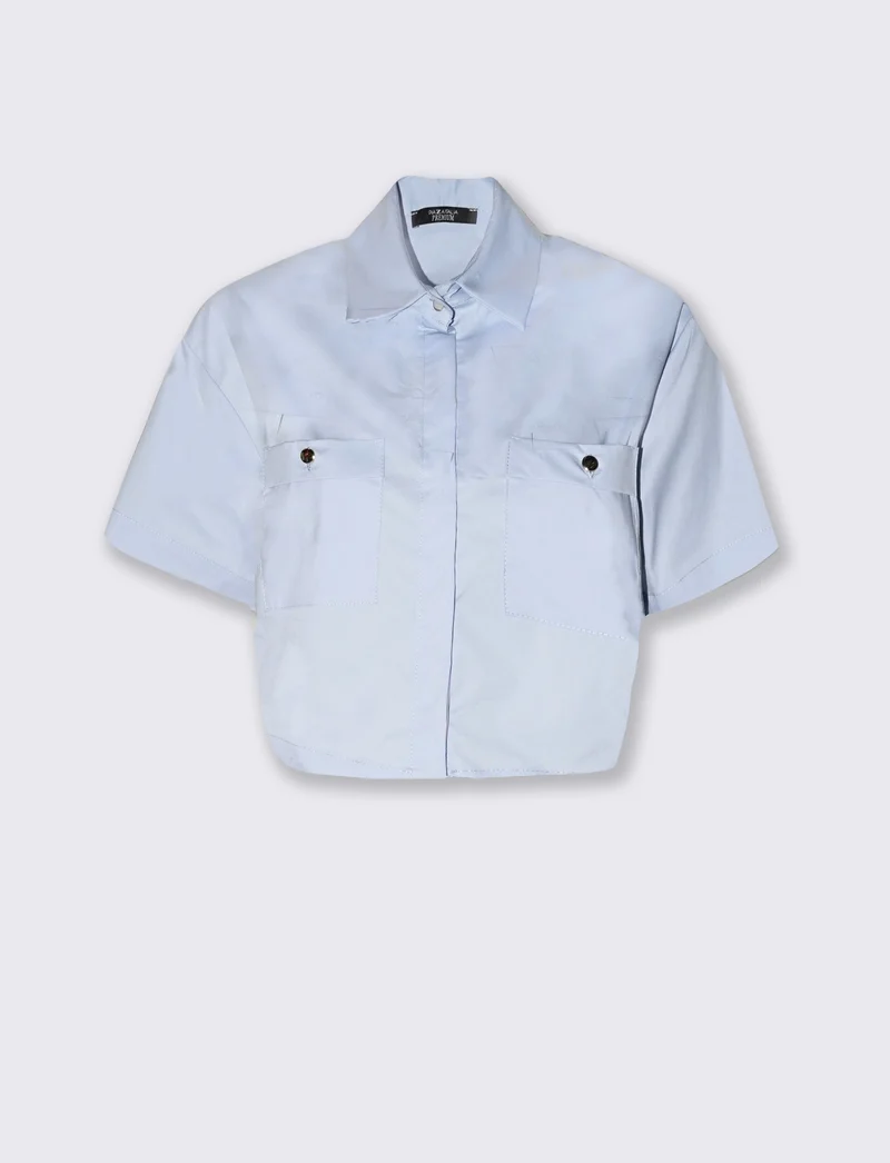 Camicia crop con tasche frontali - Celeste
