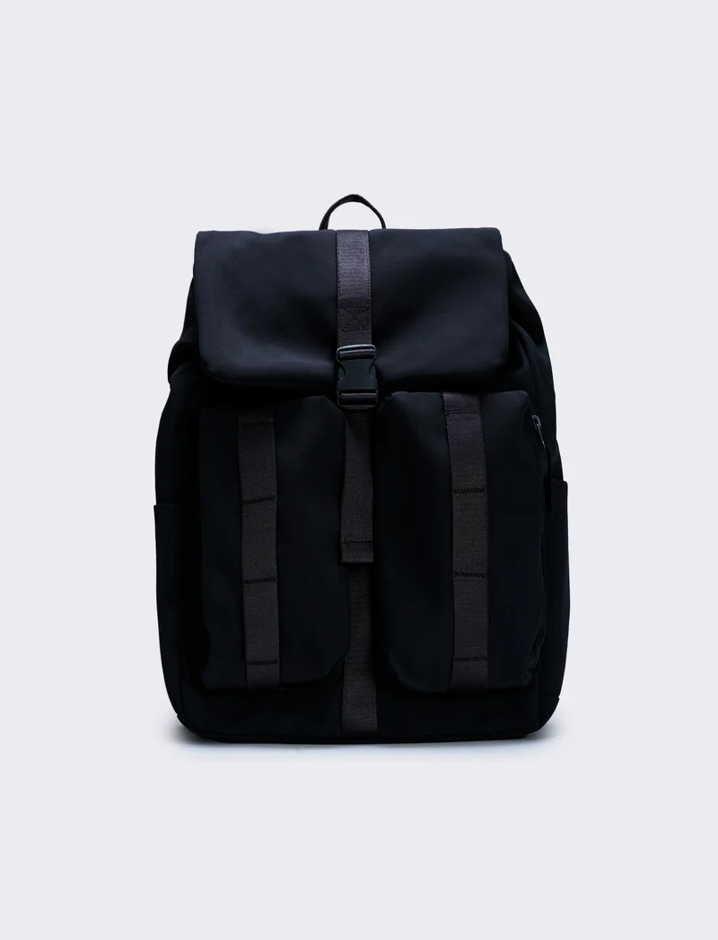 Zainetto uomo nylon multi tasche pratico - Nero