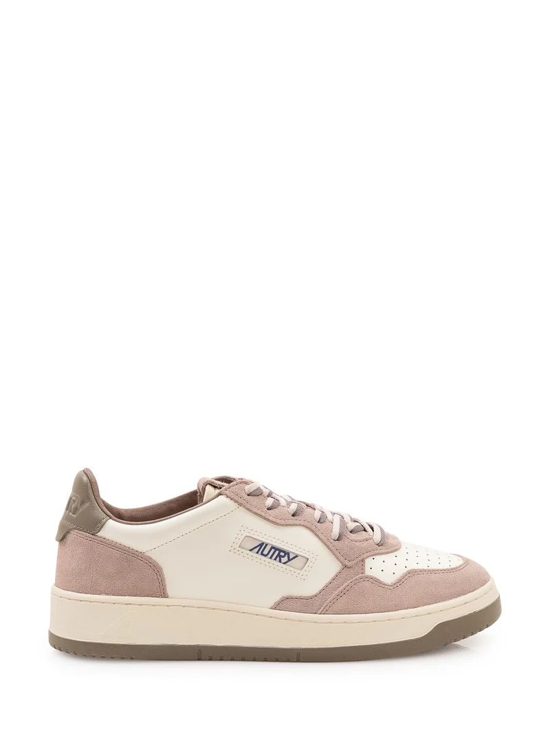 Medalist Low Sneakers