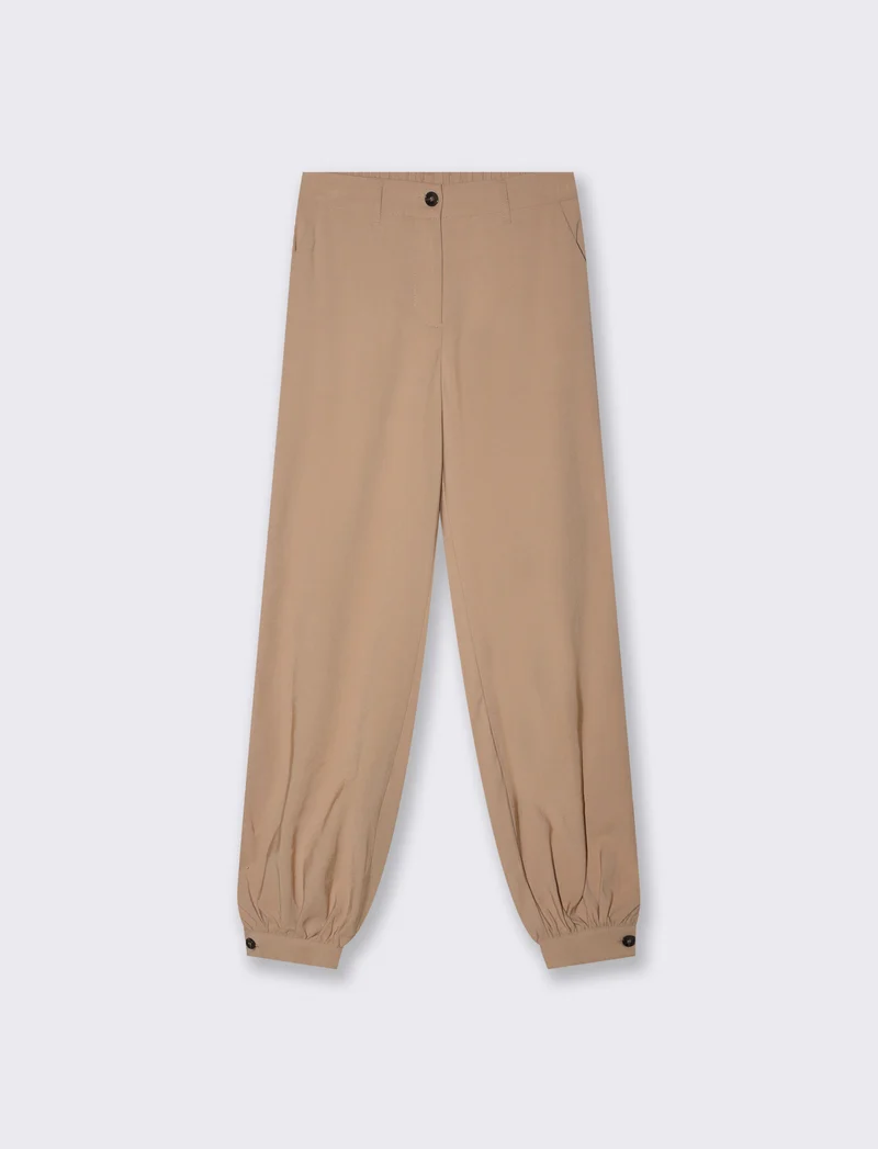 Pantaloni chinos con elastico fondo - Cammello