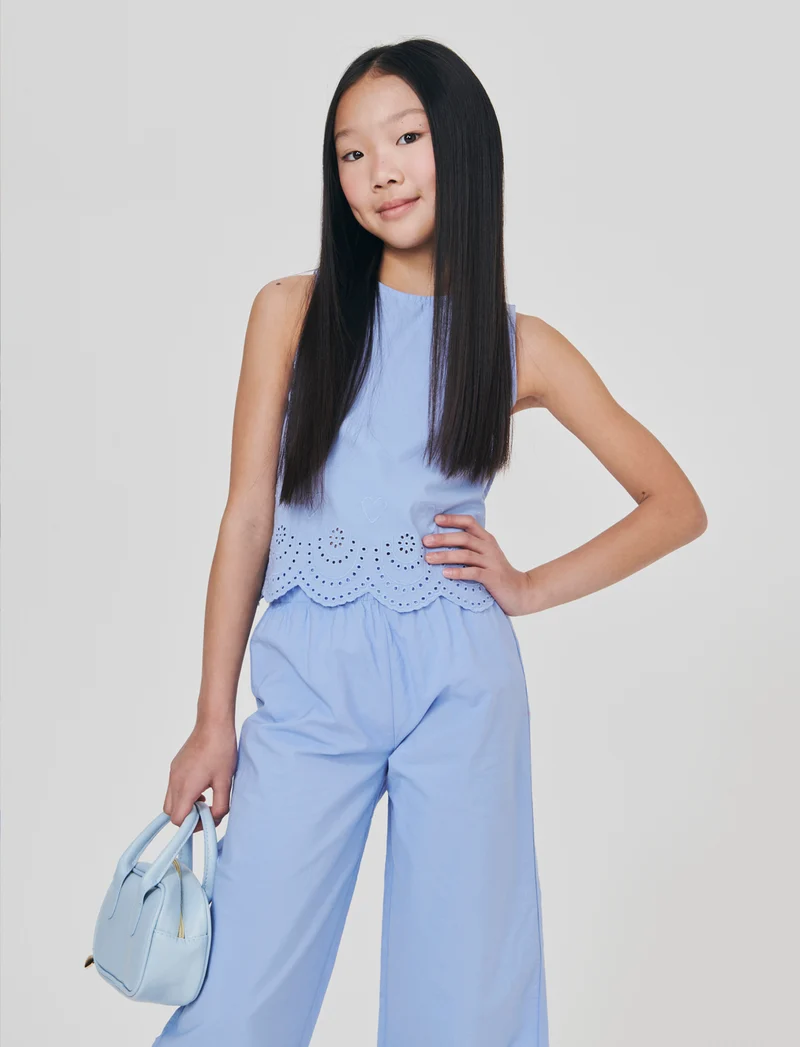 Top in cotone con ricamo elegante - Azzurro