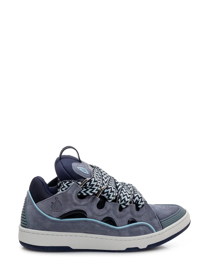 Sneakers Curb