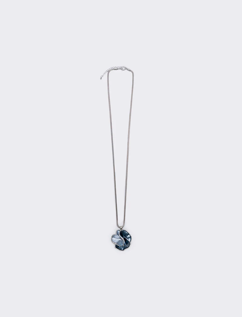 Collana lunga con fiore sfumato elegante - Argento