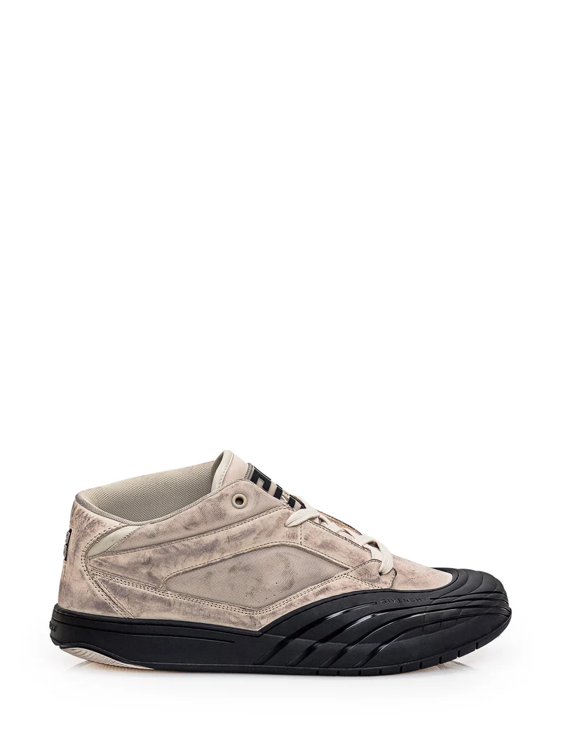 Sneaker Skate