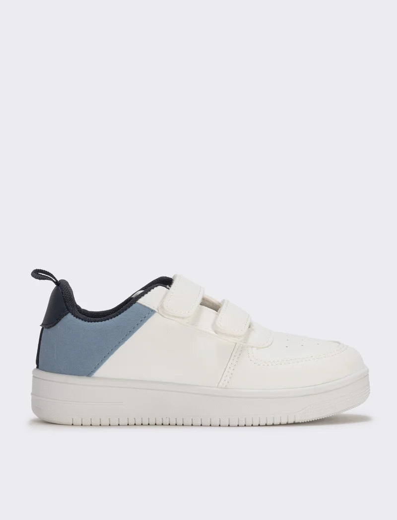 Sneakers minimal bianche e azzurre per bambini - Bianco