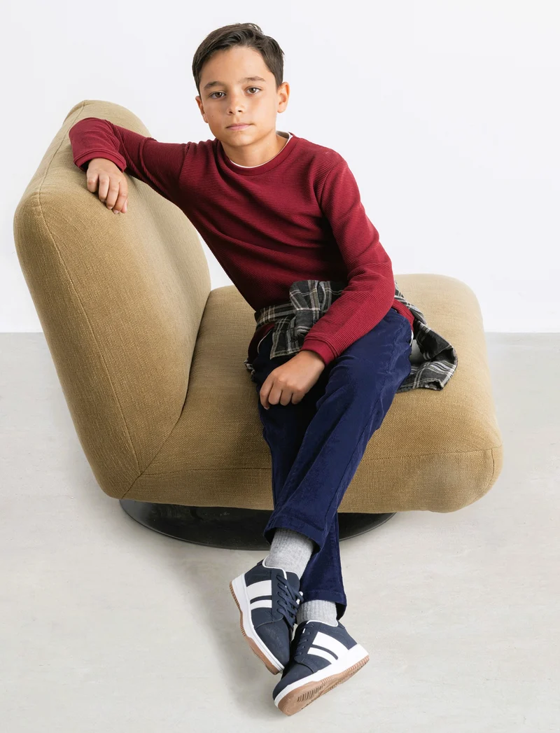 Pantalone 5 tasche in velluto a coste. - Blu