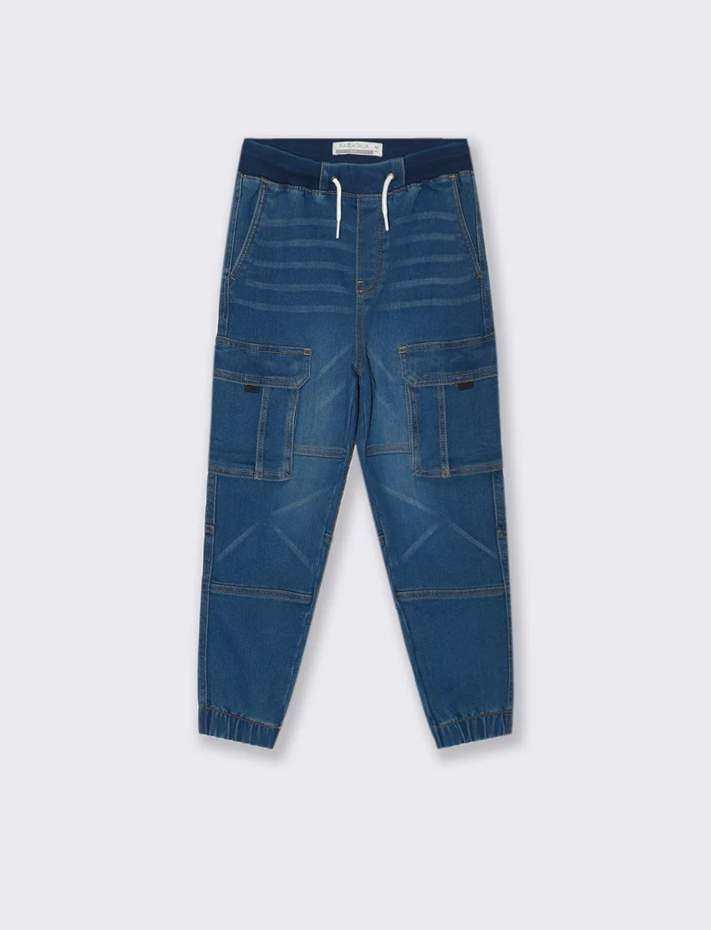 Jogging in denim con tasconi. - Denim