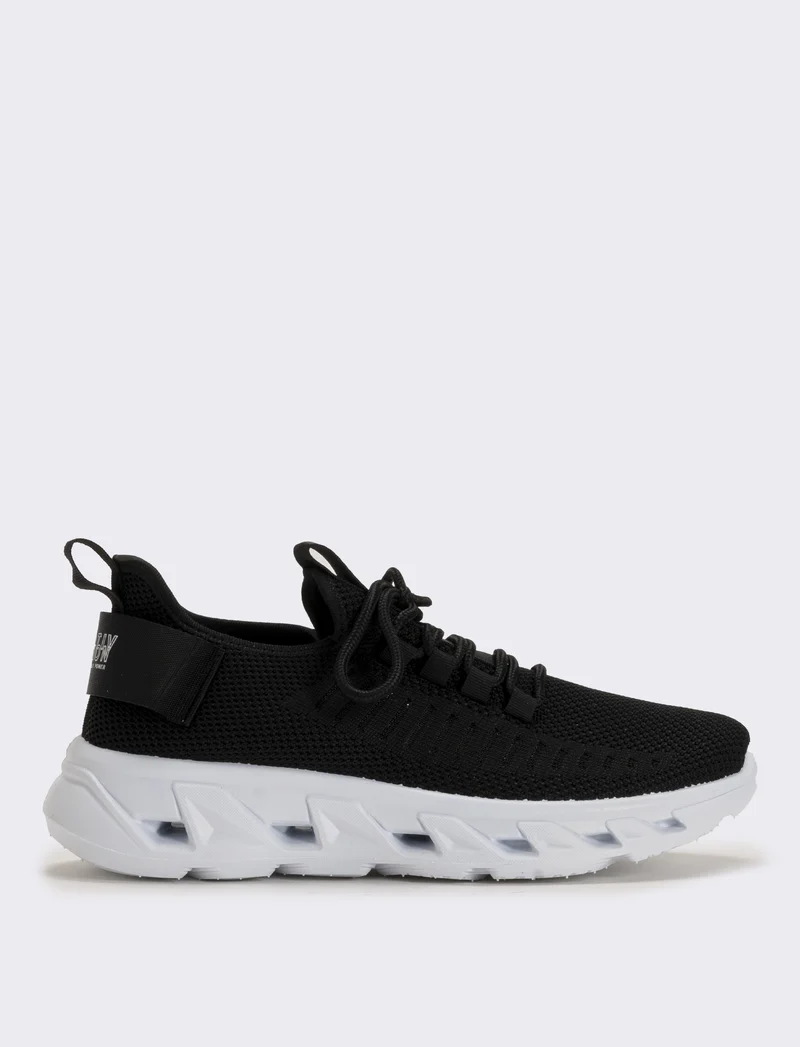 Sneakers in tessuto tecnico, 2 colori - Nero