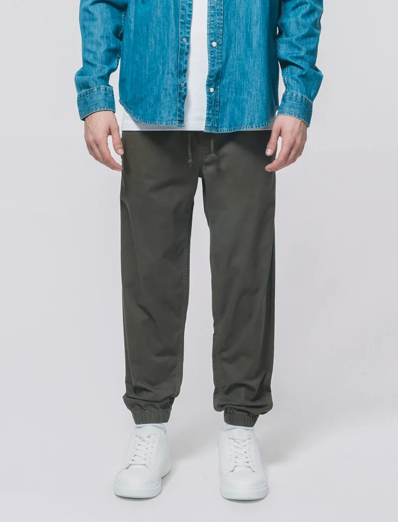 Pantaloni jogger in twill elasticizzato - Verde militare