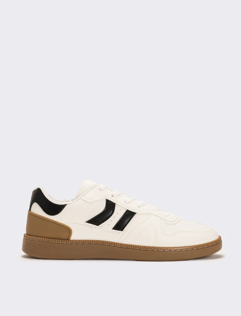 Sneakers con inserti neri da uomo - Bianco