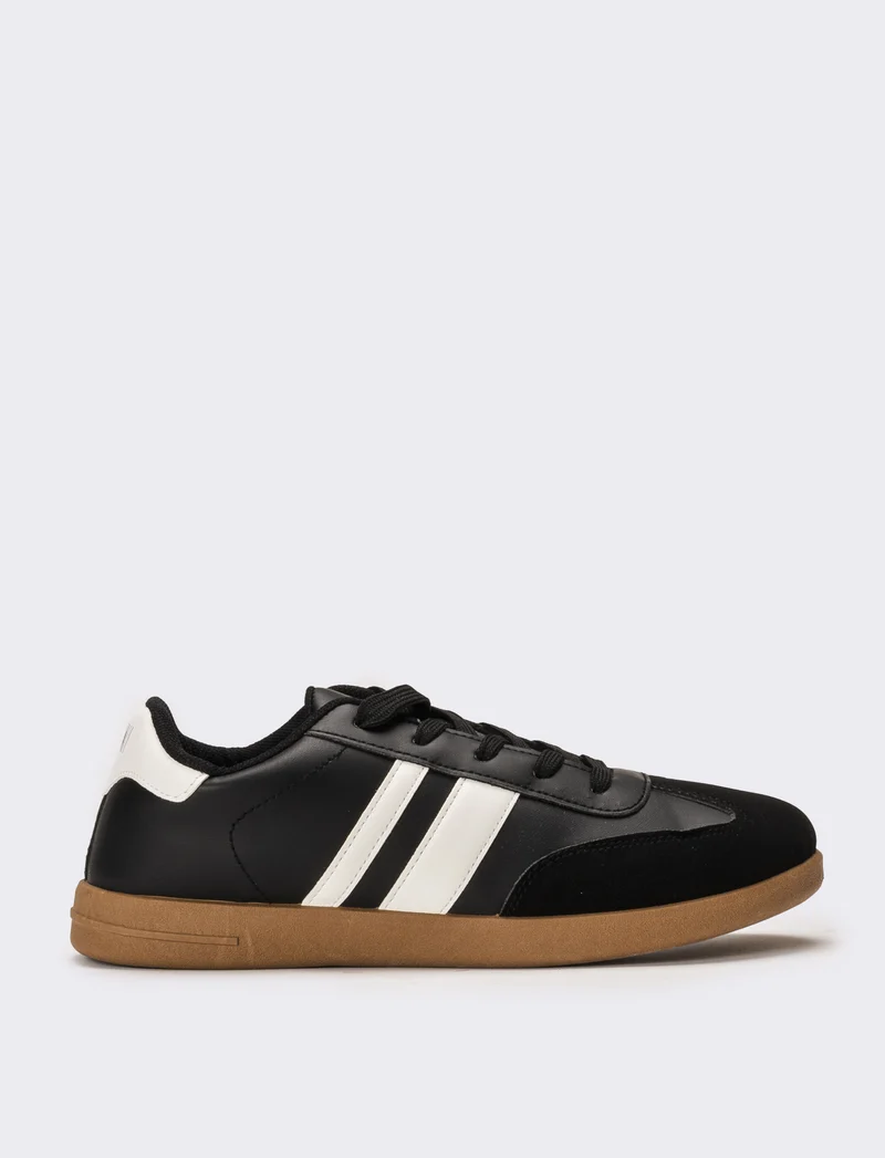 Sneakers da donna con inserti - Nero